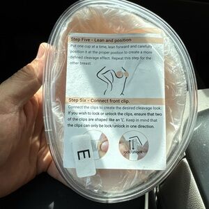 YNS Generic Nude Adhesive Silicone Bra Cups - Clear Case